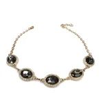 collana pietra colorata