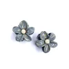 Fiore grigio perla "