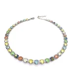 collana di pietre colorate