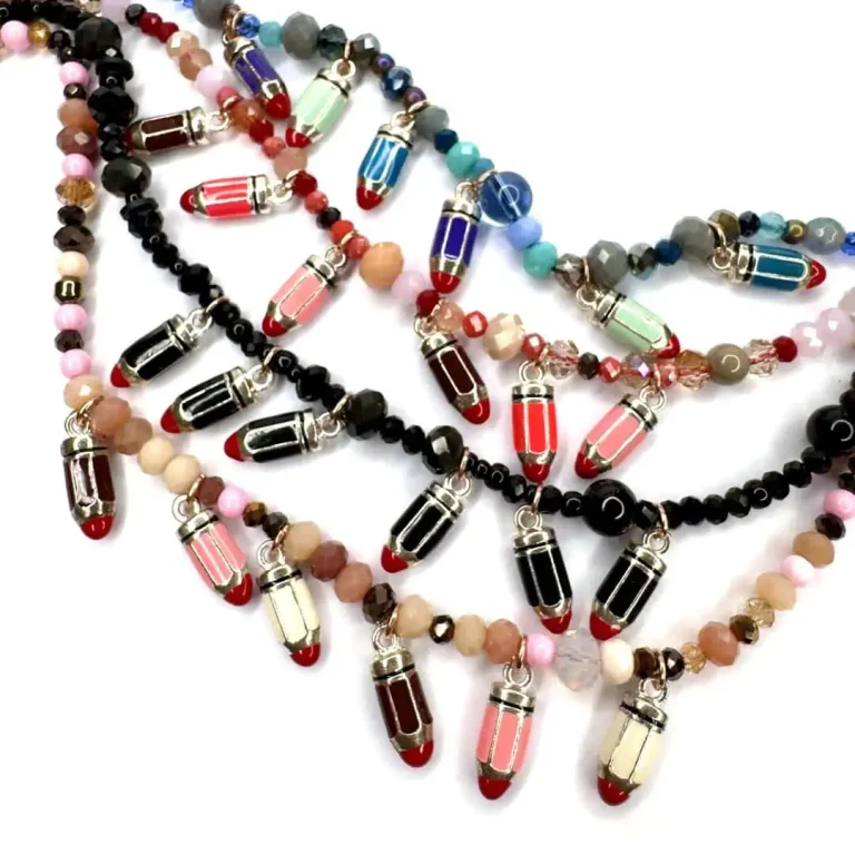 Collana con charms