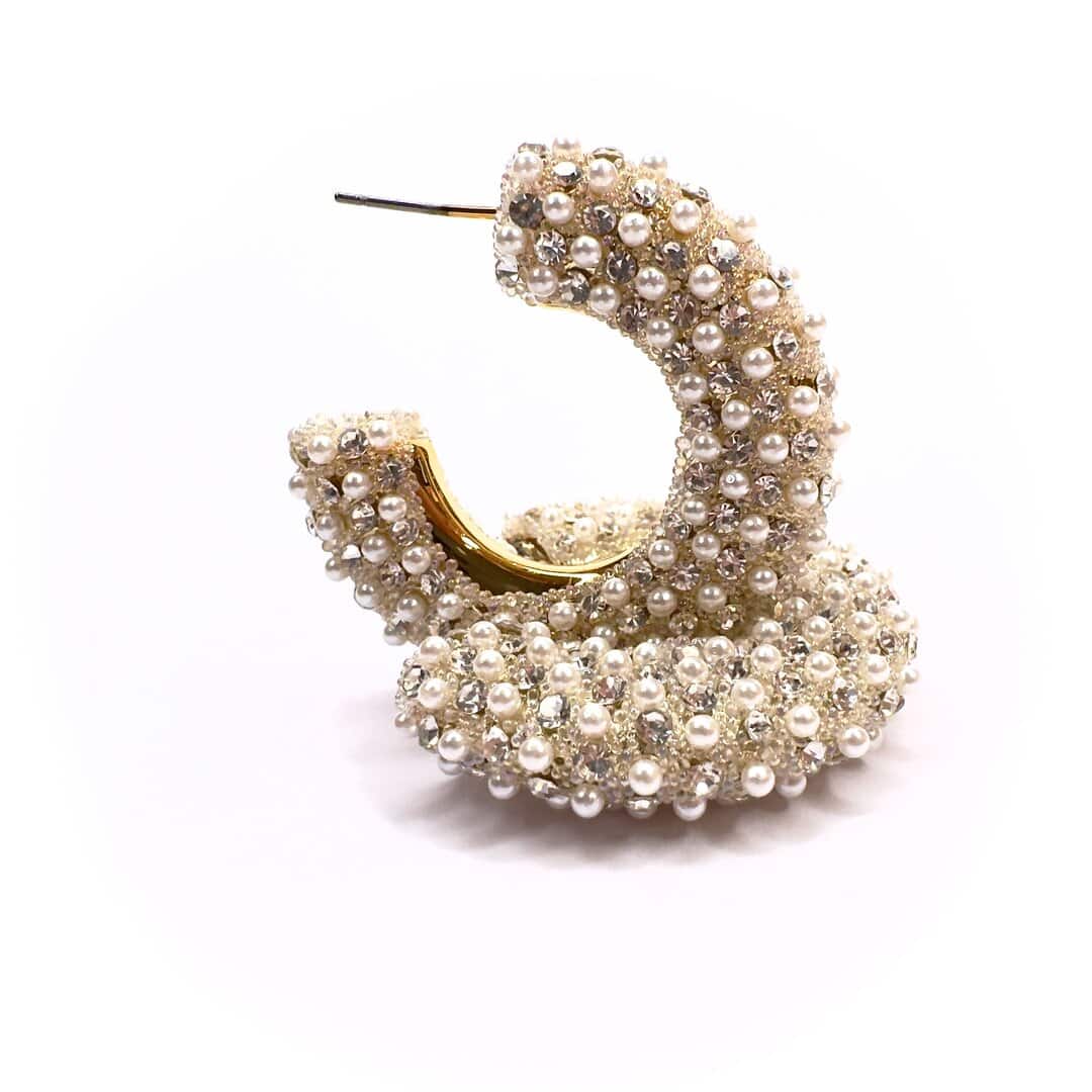 orecchino cerchio perle