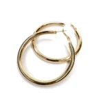 orecchini a cerchio grande