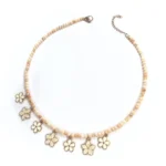 Collana con fiori