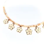 Collana con fiori